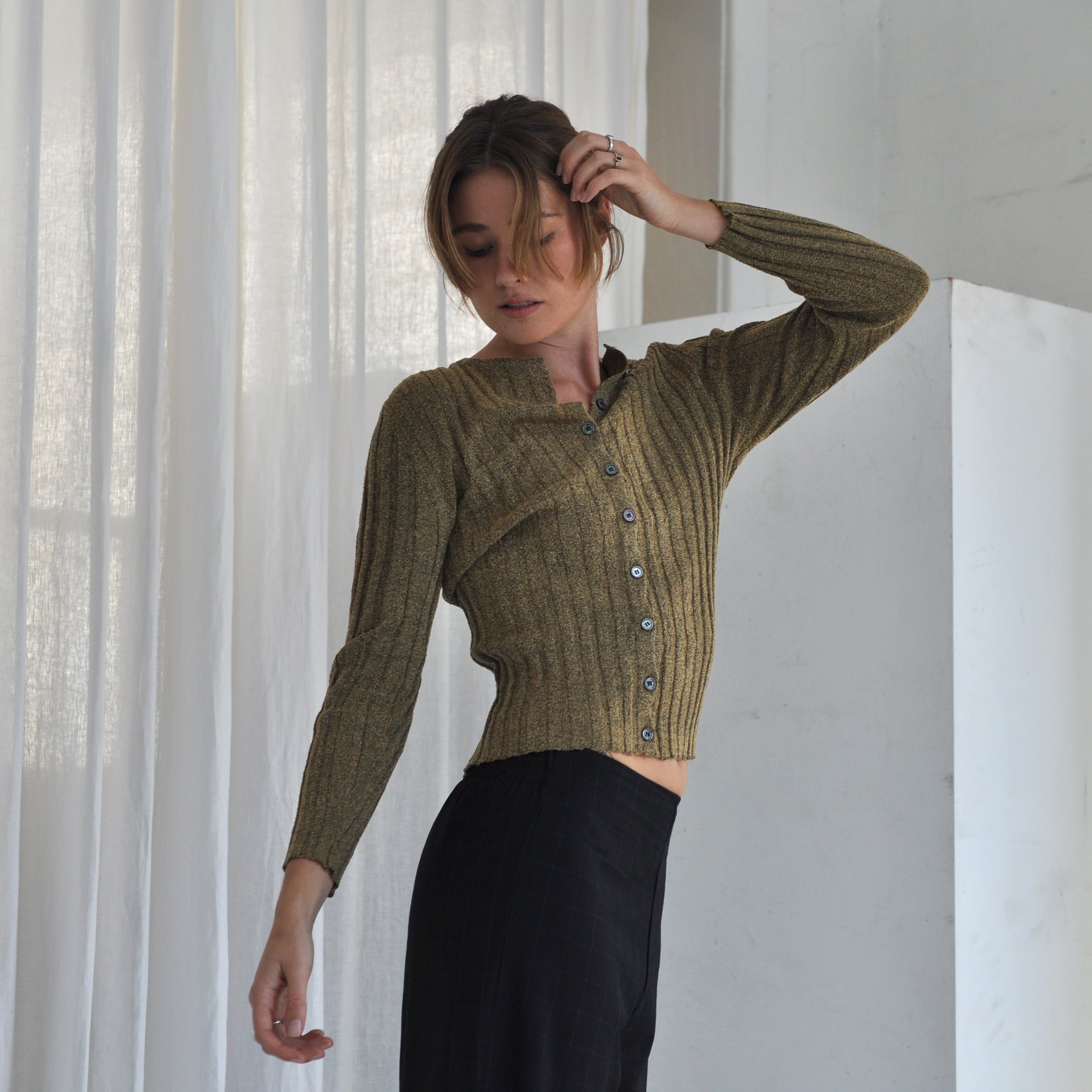 Ivy boucle Cardigan in gold