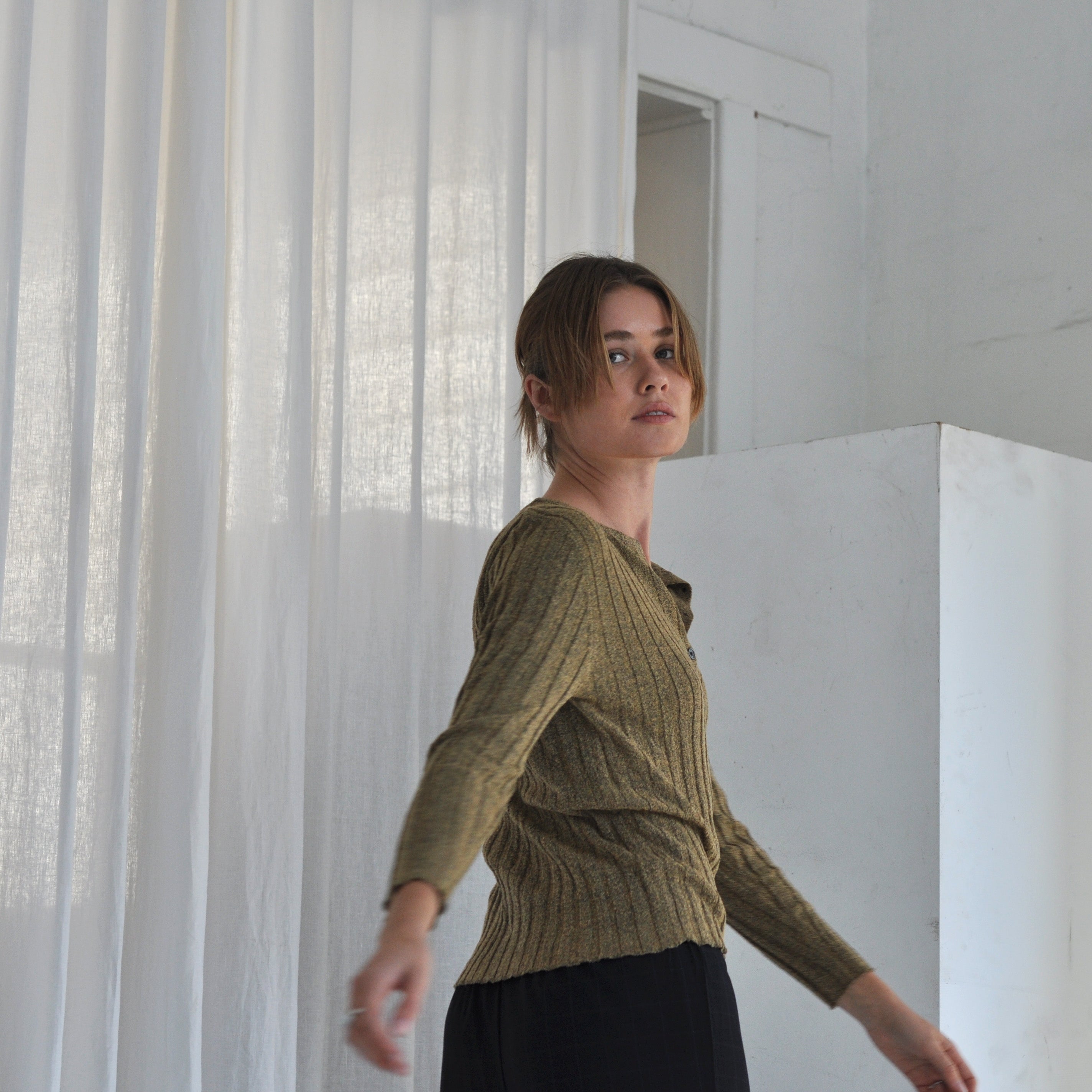 Ivy boucle Cardigan in gold