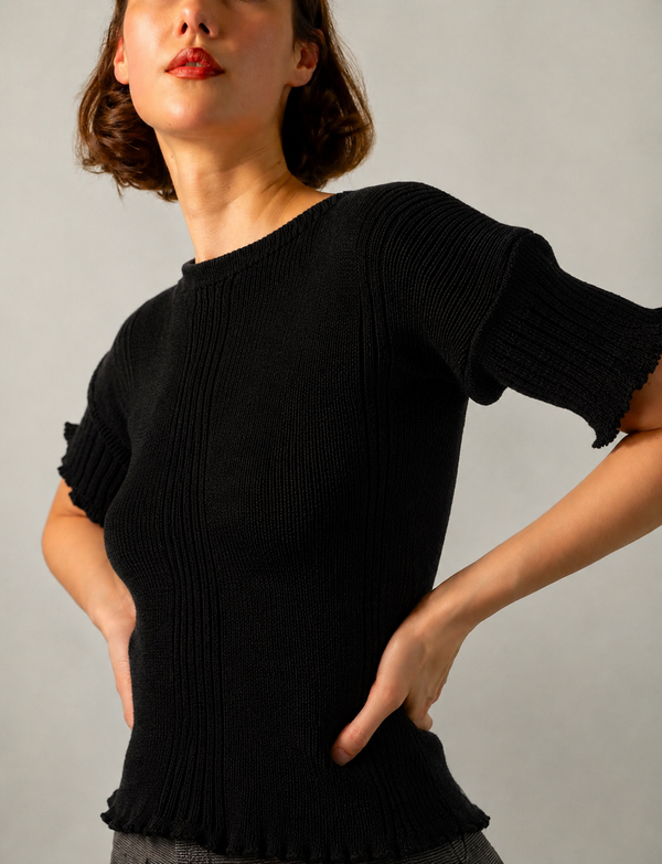 Clay knit top in black