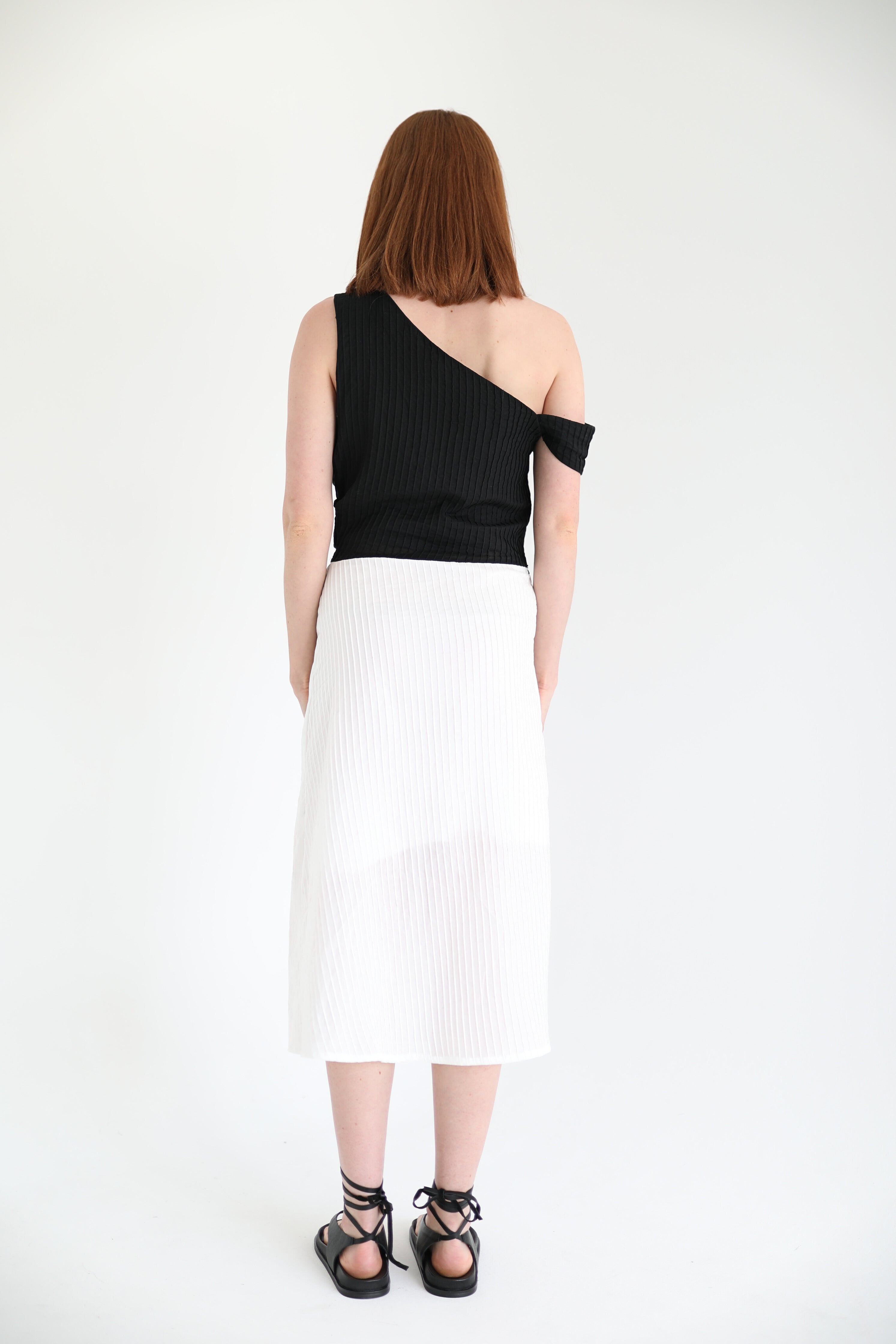 Amare dress in black and white