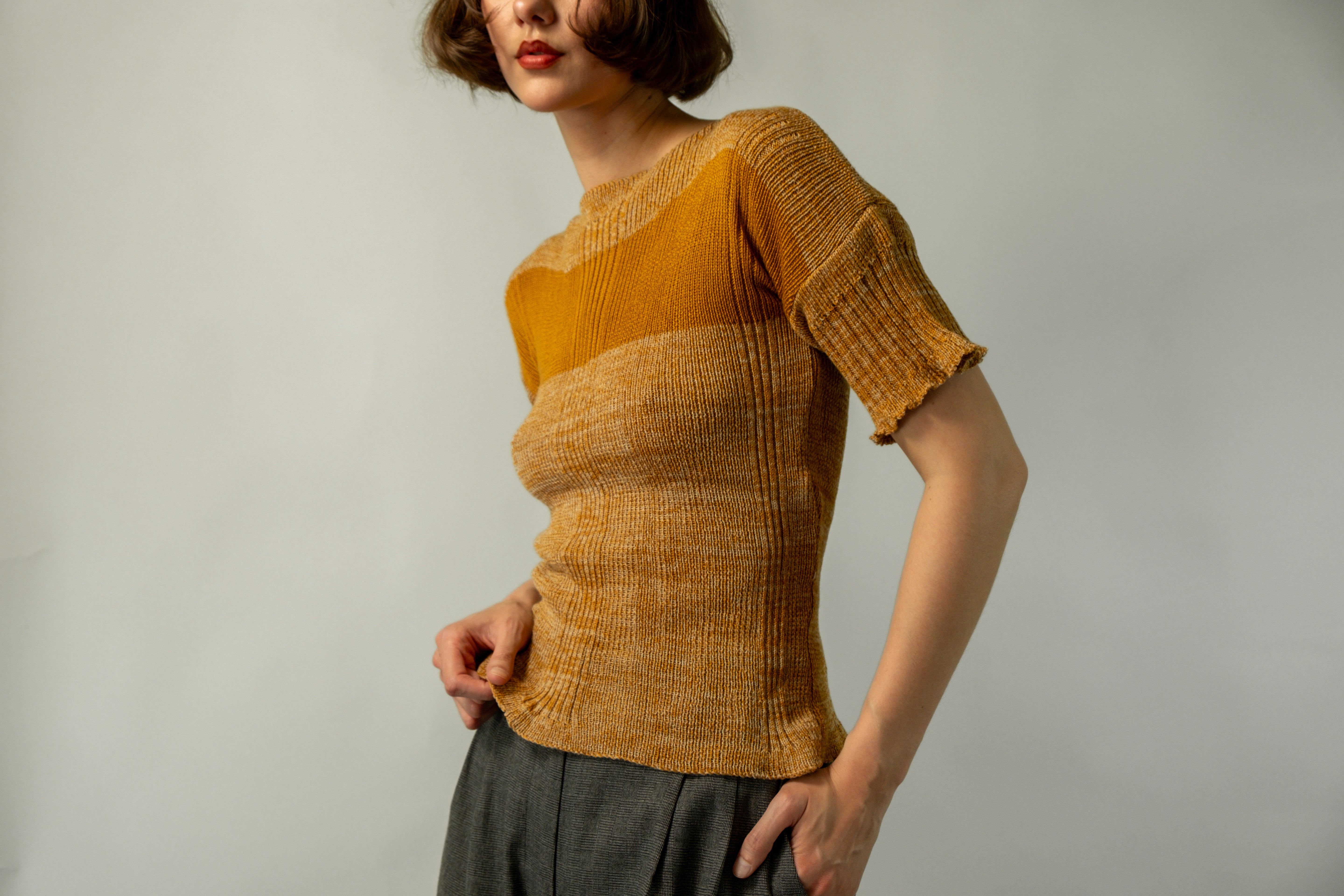 Clay knit top in gold