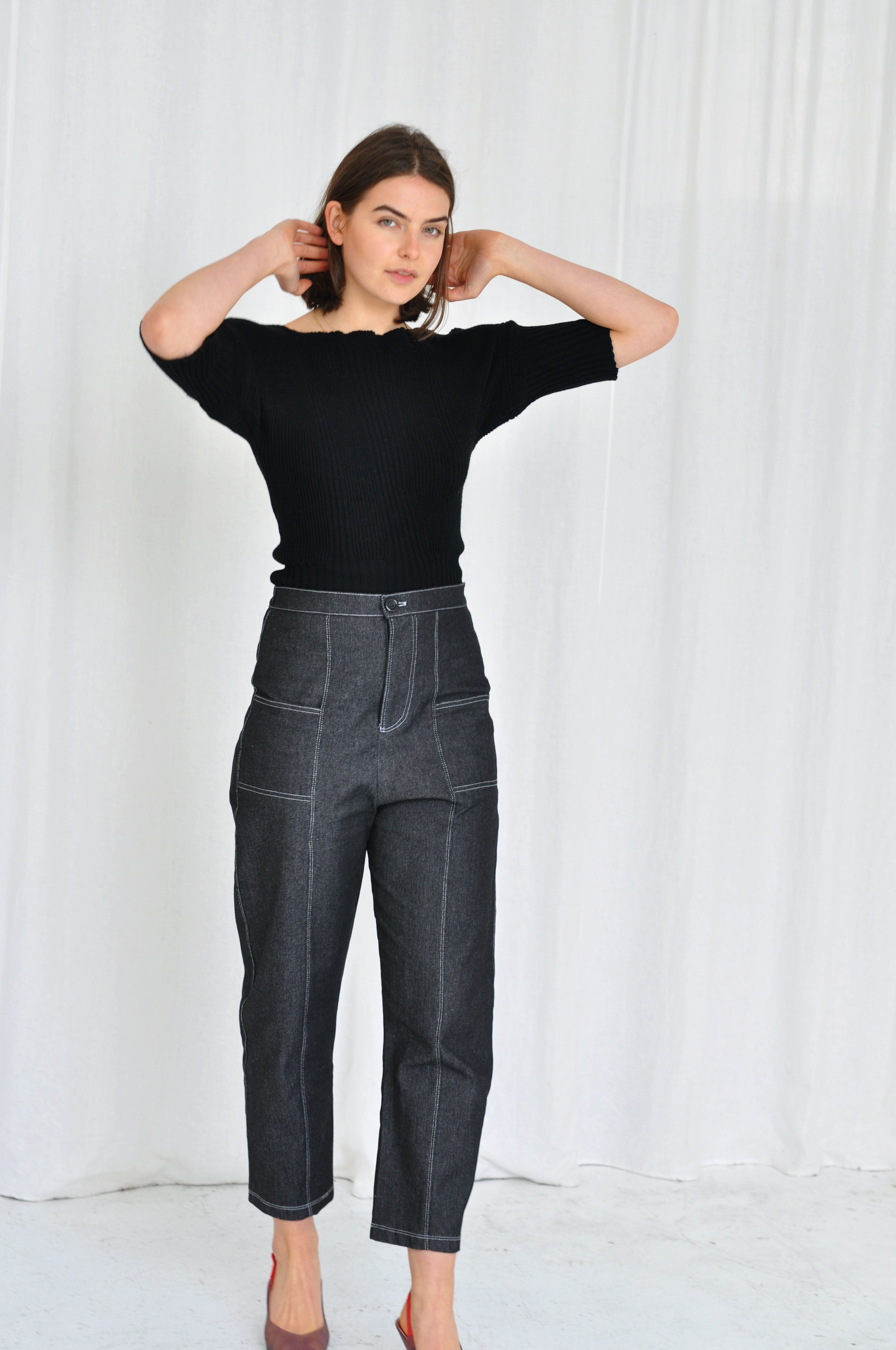 Clay knit top in black