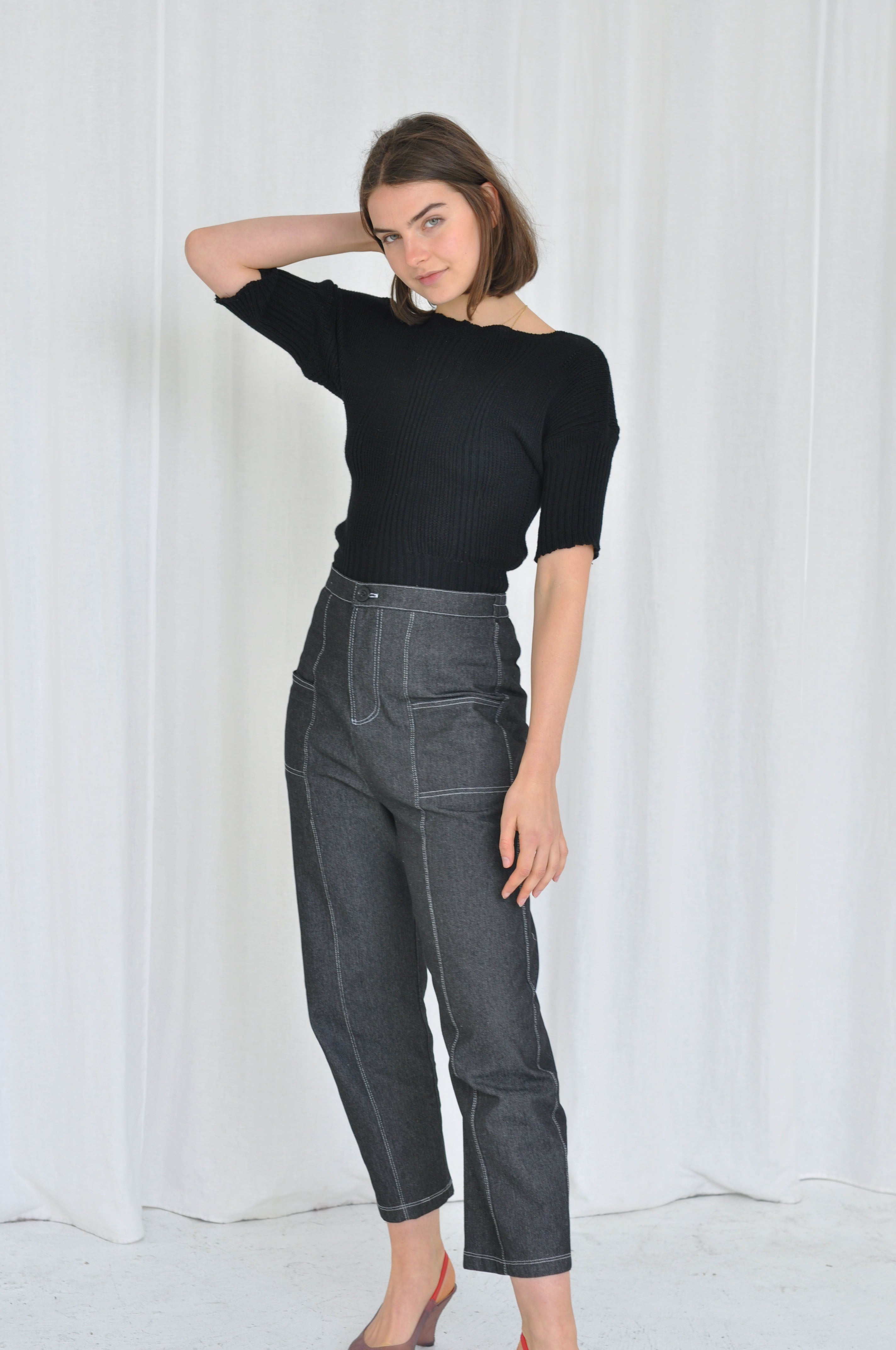 Clay knit top in black